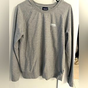 Patagonia crew neck sweatshirt